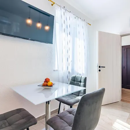 Apartment Zita Lovran